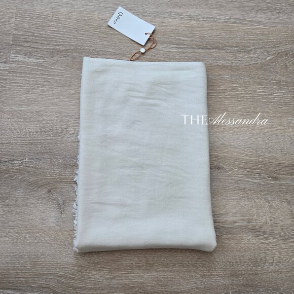 Quince Featherweight Cashmere Silk Scarf 60% and 40% Blend Ivory New With Tags - Picture 11 of 17